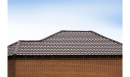 Металлочерепица камея 0,5 Rooftop Бархат RAL 8017 шоколад