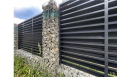 Нащельник (для калиток и ворот) 25х35 жалюзи Milan, Tokyo, Palermo 0,45 PE-Double с пленкой RAL 7024 мокрый асфальт (L2,0)